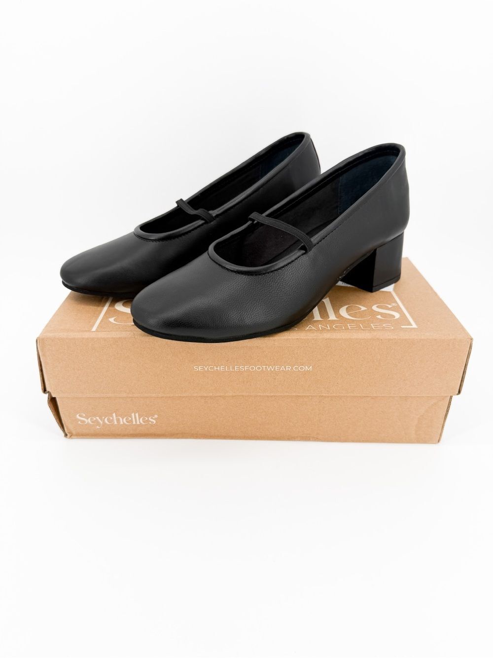 Seychelles Dusk to Dawn Leather Mary Jane Pumps Block Heel Black 8 NEW